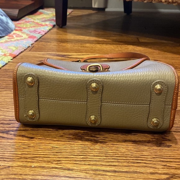Vintage Dooney and Bourke Bag - Medium Essex bag - Picture 3 of 8